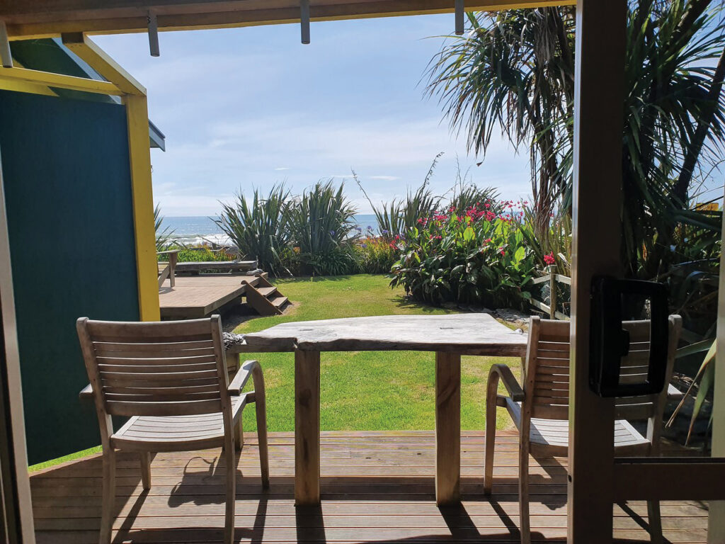 2608NL punakaiki beach hostel