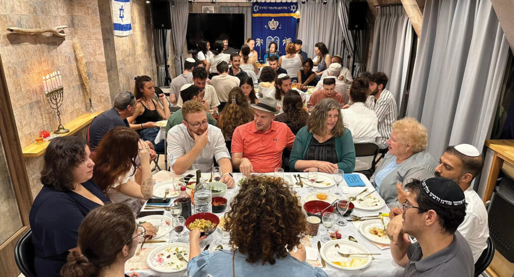 2608PZLW Japan shabbat meal IMG 9240